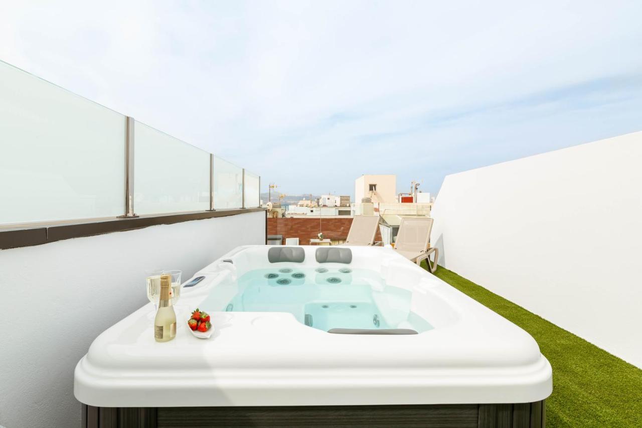 Luxury Penthouse With Jacuzzi La Strada *